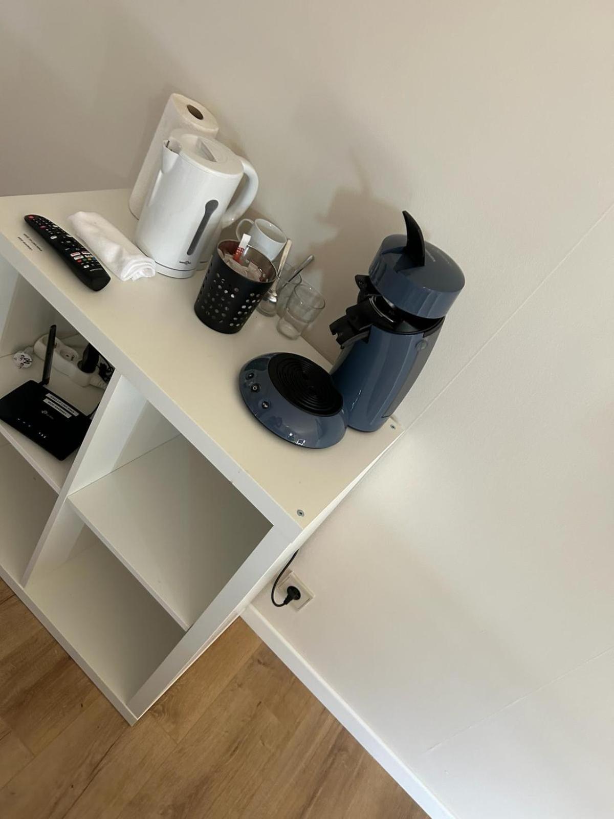 Station 64 A2 Bruxelles-Charleroi-Airport Apartment Екстериор снимка